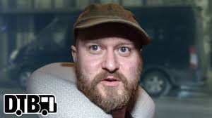 Hello? Does this Facebook thingy still work? It's a pleasure to announce a  small tour around a tiny island! Tickets