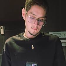 Looking for friends to play Minecraft casually?