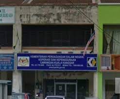 May 02, 2019 · commonly known as the kementerian perdagangan dalam negeri, koperasi dan kepenggunaan (kpdnkk) in malay term. Kementerian Perdagangan Dalam Negeri Koperasi Dan Kepenggunaan Kpdnkk Di Bandar Kuala Kangsar