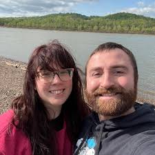 Are there any kids eat free nights at Maysville Restaurants? 🍴