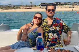 Kourtney kardashian and scott disick split in 2015 after dating on and off for nine years. Izkoe5gs6mjvrm
