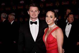 Jul 30, 2021 · reuters.com brings you the latest news from around the world, covering breaking news in markets, business, politics, entertainment, technology, video and pictures. Patrick And Mardi Dangerfield At The Brownlow Abc News Australian Broadcasting Corporation