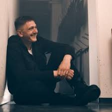 Stream Schön (feat. Lynn Robson) by Christian Kittel