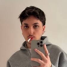 Iris C. Lago (@irisclago)