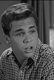 Leave it to beaver is good for some laughs, but it also has a few jokes that just aren't quite right anymore. Leave It To Beaver Wally S Big Date Tv Episode 1961 Imdb