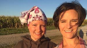 Twin helps sister start a family after saving her life: 'Nothing I wouldn't  do for her'