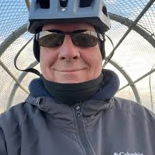 Are there hiking trails near Helen, Georgia?