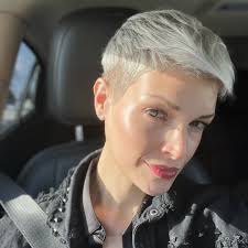 What are good sugar-free alternatives to brown sugar for diabetics?