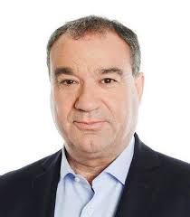 Ângelo Moura esclarece feirantes sobre transferência da Feira de Lamego