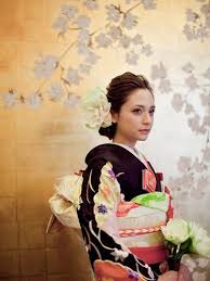 和装に合わせたい髪型はこれ ほっこり可愛いやまとなでしこ風ヘアアレンジカタログ ウェディング ウェディング ヘアスタイル 振り袖 髪型