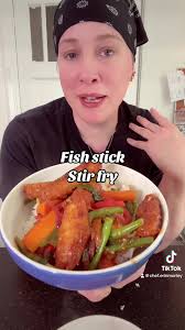 FISH STICK STIRY FRY! ✨ Delicious! This was a 10/10 for simplicity and  tasty good! Sweet & sour sause recipe. (But use any stir fry sauce recipe)  1/3 cup ketchup 1/3 cup rice wine vinegar 1/3 cup ...