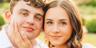 Kayden Lindsey and Daniel Woosley 's Wedding Website