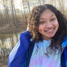 Shannon Tedford's Instagram, Twitter & Facebook