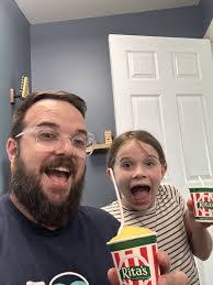 Daniel Rohrbach's Instagram, Twitter & Facebook