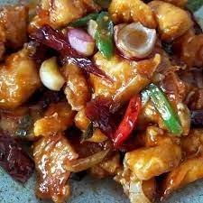 1 ekor ayam ~ di potong kecil 3 keping asam keping 2 biji tomato ~ di belah 4 1/2 buku gula melaka garam dan gula secukup rasa minyak 20 ~ 30 tangkai cili kering ~ di rendam lembut dan kisar 8 ulas bawang merah 4 ulas bawang putih 2 inc halia 1 inc lengkuas sedikit belacan. Resepi Masakan Ayam Masak Cili Kering Rasa Pedas Dan Facebook