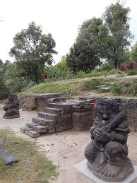 Kondisi fisik candi gambar wetan untuk tempat pemujaan. Candi Gambar Wetan Expedisi Candi Situs Sejarah Facebook