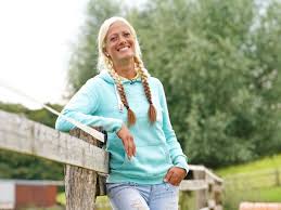 Bauer sucht frau staffel 17: Bauer Sucht Frau Rtl Denise Aus Nrw In Bikini Und Dessous Auf Instagram Nrw