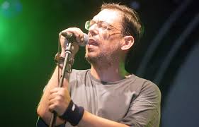 Ημισκούμπρια, λαυρέντης μαχαιρίτσας & χορωδία Pe8ane O Layrenths Maxairitsas Ton Brhke H Korh Toy Xwris Tis Ais8hseis Toy News Gr