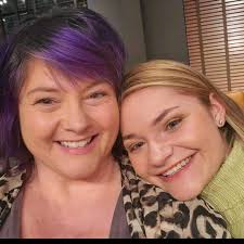 carolgarrettperry (@carolperry922)