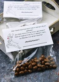 Eine lustige kleine bastelei hab ich die letzten tage noch umgesetzt: Kleinigkeiten Zu Weihnachten Schneemannfurze Rentierkacke Calistas Traum
