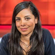 She always keeps to herself and always loves everything she brings. Collien Ulmen Fernandes Wikipedia
