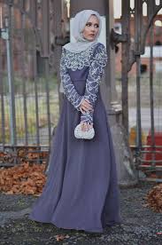 Jual baju couple muslim keluarga besar buat kondangan online. Foto Model Baju Kondangan Pilih Model Baju Muslim Terbaru 2020