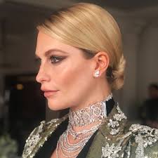 A great style that will turn heads wherever you go. How To Create Poppy Delevingne S 2019 Met Gala Hairstyle Who What Wear