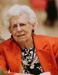 Inez Snow's Instagram, Twitter & Facebook