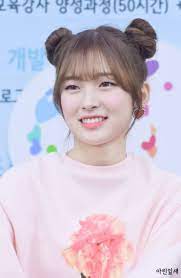 Kpop Idol Hairstyles Idol Hairstyles Kpop Idol Fashion Kpop Idol Makeup Korean Makeup Arin Profile Kpop Arin Arin Kpop Hair Korean Hairstyle Kpop Girls