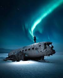 Beautiful Aurora Above A Plane Wreck In Iceland Do You Like It By Devon Loerop Northern Lights Wallpaper Nature Photography Winter Landscape