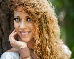 Mary Capozzi's Instagram, Twitter & Facebook