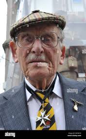 B e m hi-res stock photography and images