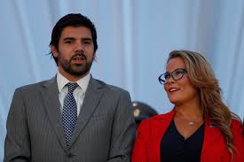 Como mamá y abogada apoyo a joaquín lavín porque es un líder que busca unir a chile. Filtran Conversacion Entre Diputado Joaquin Lavin Y Pinera