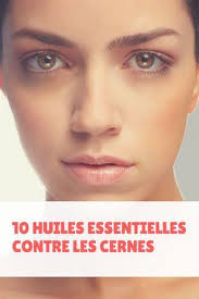 Eliminez Les Cernes Facilement Avec Ces 10 Huiles Essentielles Cernes Remede Contre Les Cernes Huiles Essentielles