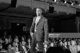 See more of cel mai bun tata on facebook. 10 Dintre Cele Mai Faimoase Modele Masculine Din Toate Timpurile