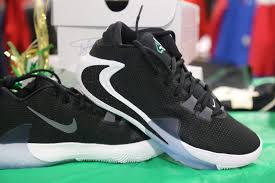 Giannis antetokounmpo's debut signature shoe with nike, the air zoom freak 1, will be available in three different colorways along with an apparel line starting tomorrow (june 29) at select nike. Giannis Zoom Freak 1 Shoes Sell Out Fast At Dick S Sporting Goods Photos
