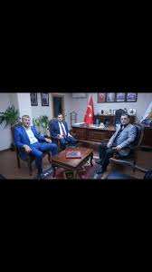 Organize suç örgütü lideri olmakla suçlanan ve hakkında yakalama kararı bulunan sedat peker, youtube hesabından önceki videolarında da adı geçen akrabam dediği reşat hacıfazlıoğlu'yla 10 dakika süren bir telefon görüşmesi kaydını yayınladı. Suleyman Soylu Yu Zora Sokacak Fotograflar Tele1