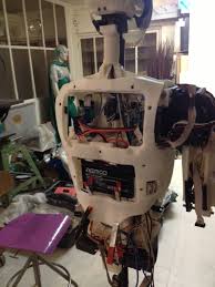 The development platform can be replicated on an 3d printer at home for universities and hobbyists but it prioritizes makers. Back Inmoov