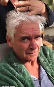 Holly Willoughby praises Phillip Schofield's wife Stephanie after she gave  him a haircut