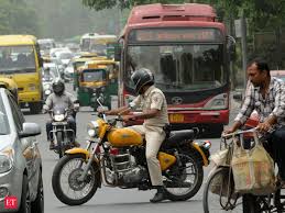 Delhi Traffic Rules Delhi Police Officers To Pay Double