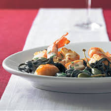 Luxus Nudeln Mit Lachs Und Garnelen Rezept Nudeln Mit Lachs Rezepte Lebensmittel Essen