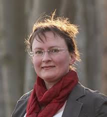 Mütter: Eine überraschende Anthologie : Bagus, Anja, van Org, Luci, von  Aster, Christian, Hildebrand, Axel, Theobald, Isa, Rüther, Sonja, Rohm,  Guido, Daut, Tom, Schierding, Tanja: Amazon.de: Books