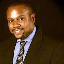 Manuel Lowe Thomas (@eldermannyfresh)