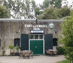 Stay right in the middle of all the action, but feel like you're miles away. Fort Near De Kwakel Wikipedia