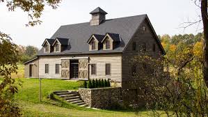 Benson And Burns Present The Distinct American Timber Barn Meaning And History Barn Style House Old Home Remodel House