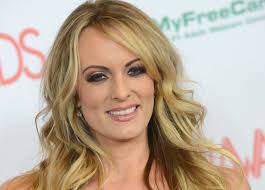 atriz porno – Vírgula