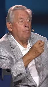 Archie Murphy's Instagram, Twitter & Facebook