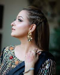 Saree but make it Fancier💋 🖤 Wearing Saree-Pants for the first time ever  and god it's my NEW favourite 🤌🏻 So much easier to carry! • • Makeover  and Styling: @ummaraz Outfit: @