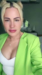 Aleyda Herrera's Instagram, Twitter & Facebook