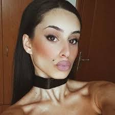 Anna Mina's Instagram, Twitter & Facebook